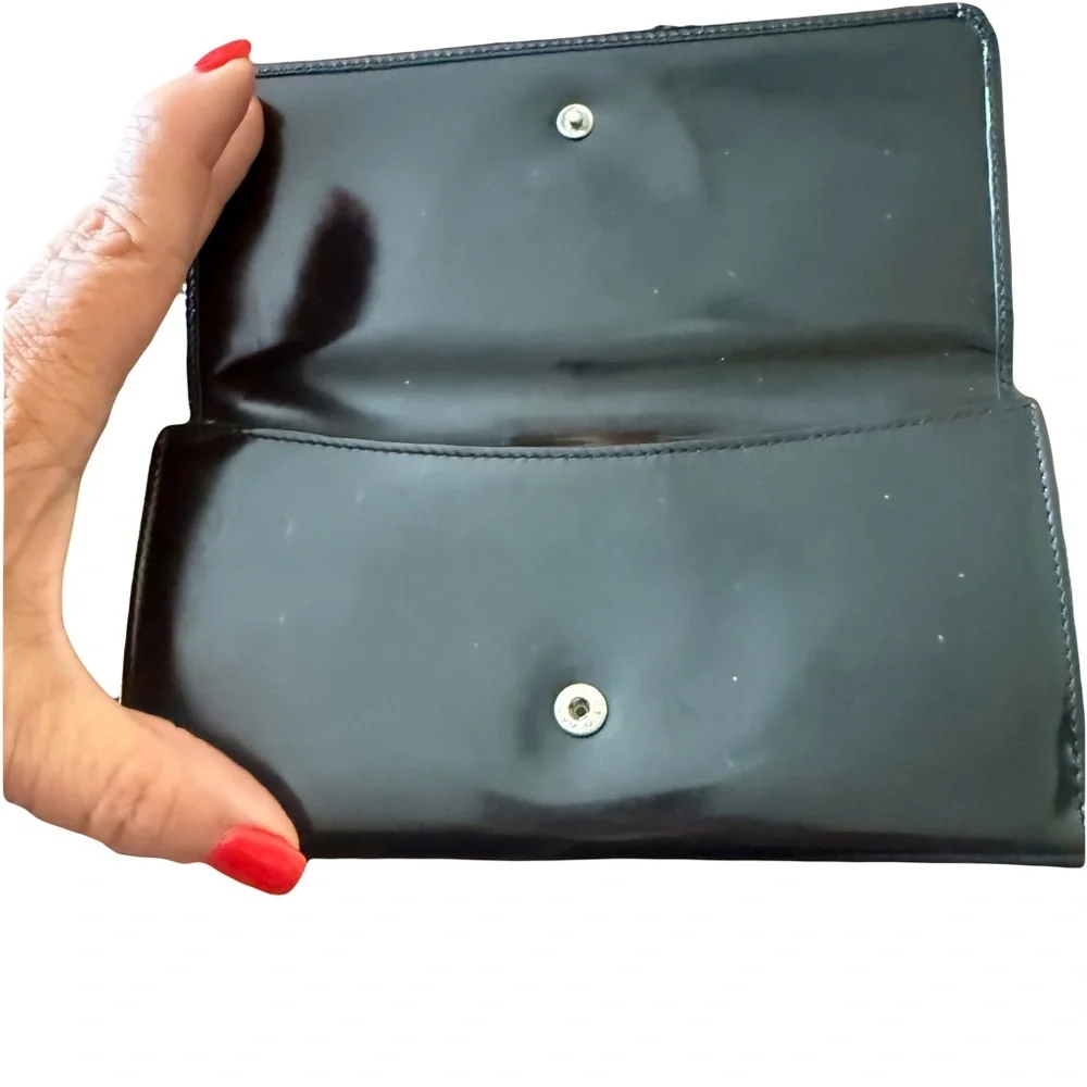 Gucci Black Patent Leather Wallet Authentic
